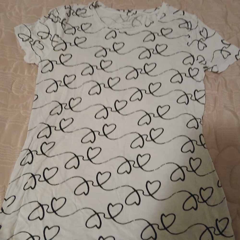 Apartment 9 XS Women's tee